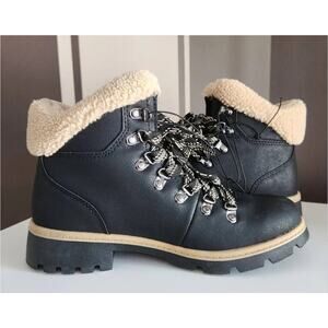 Lug Bottom Boots Sherpa Trim 7 Hikers‎ Black Tan Memory Foam